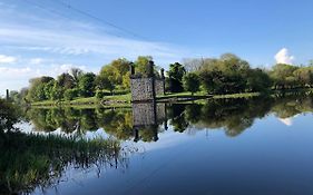 Ardhowen Bay Lakefront Holiday Accommodation